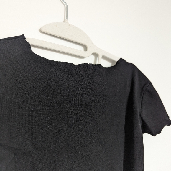 White and black crop top (2 items) - Picture 9 of 9